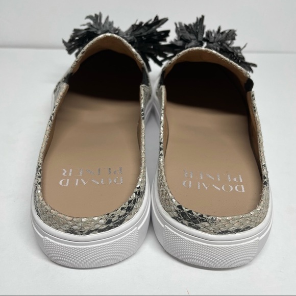 Donald J. Pliner Pauly Snake Tassel Slip Mule - Picture 7 of 11